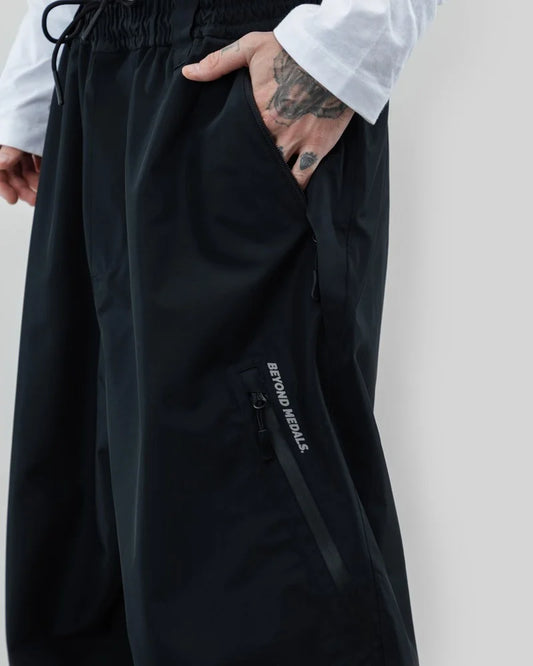 Beyond Medals Park Pants - Black