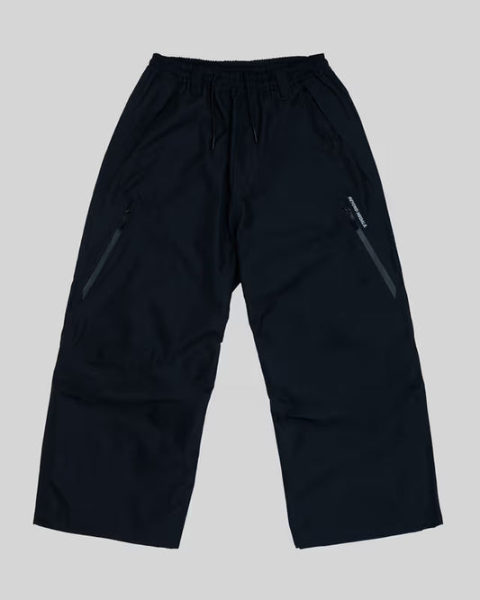 Beyond Medals Park Pants - Black