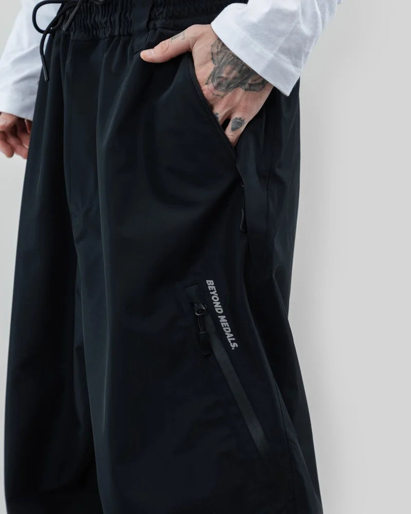 Beyond Medals Park Pants - Black